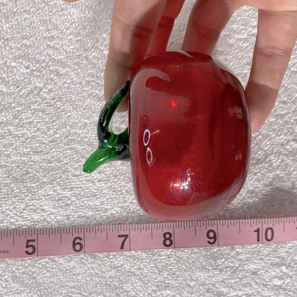 Vintage Vibrant Red & Green Glass Apple Sculpture Glass Art - Picture 3 of 10